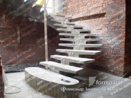 Бетонная лестница на центральном косоуре, Александр Зиневич AS-STAIRS, Общественные, Дизайн интерьеров Formo.ua